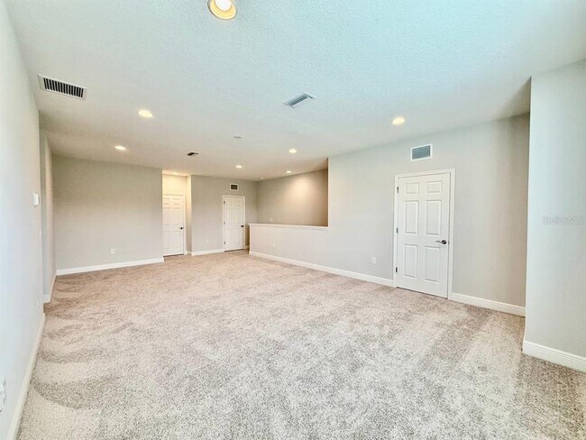 Building Photo - 35609 Stableton Ln