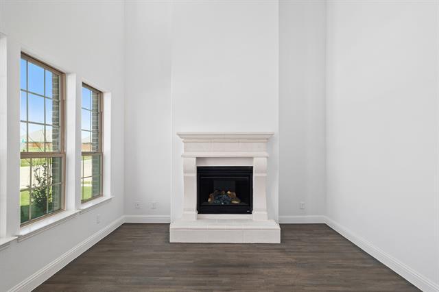 Building Photo - 1100 Grapevine Dr