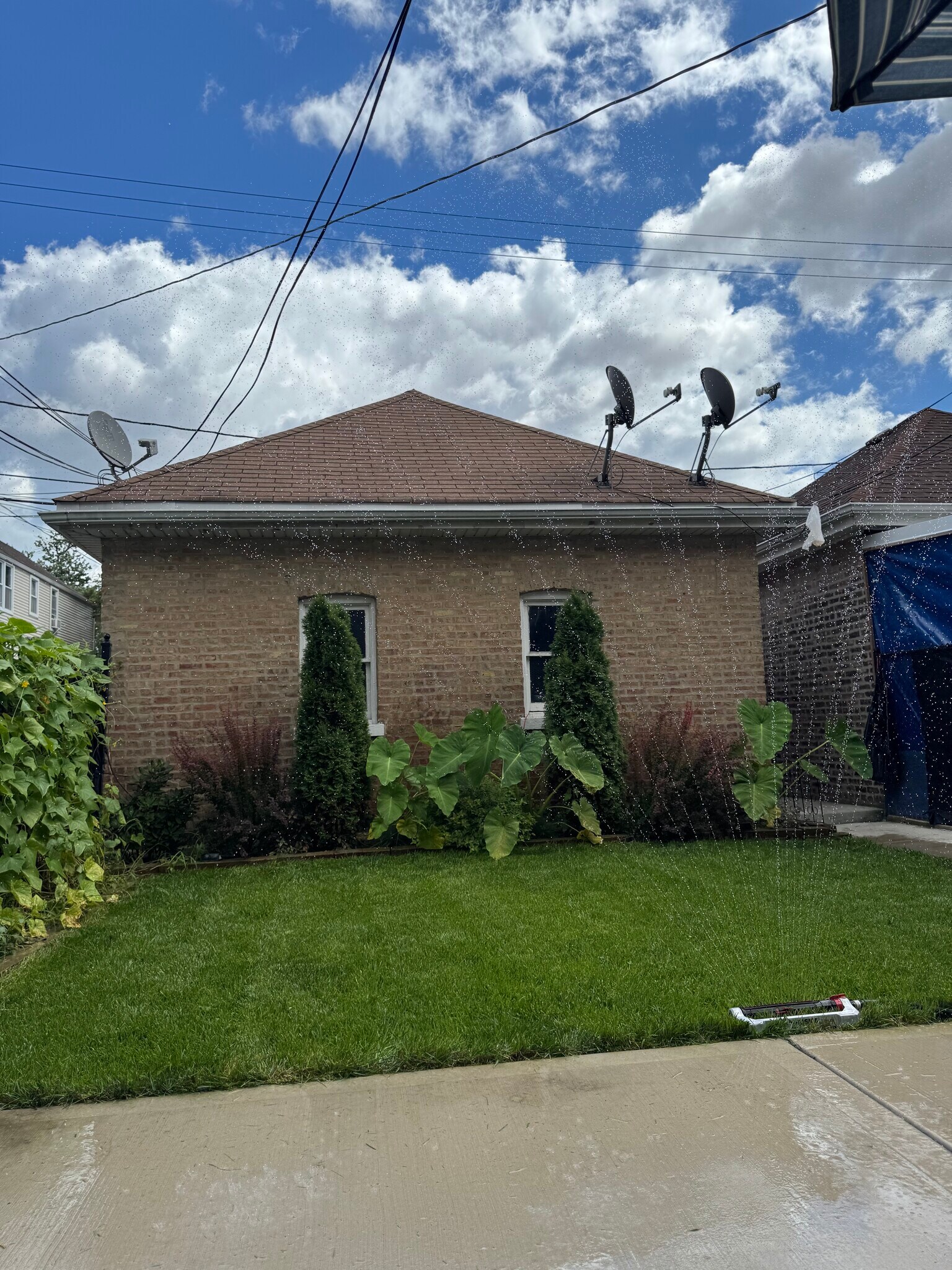 Building Photo - 2525 S Whipple St