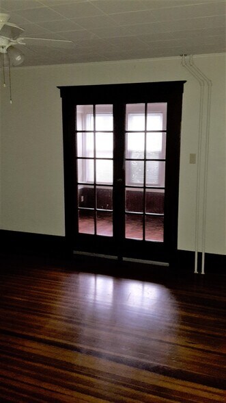 Building Photo - 1171 W Main St