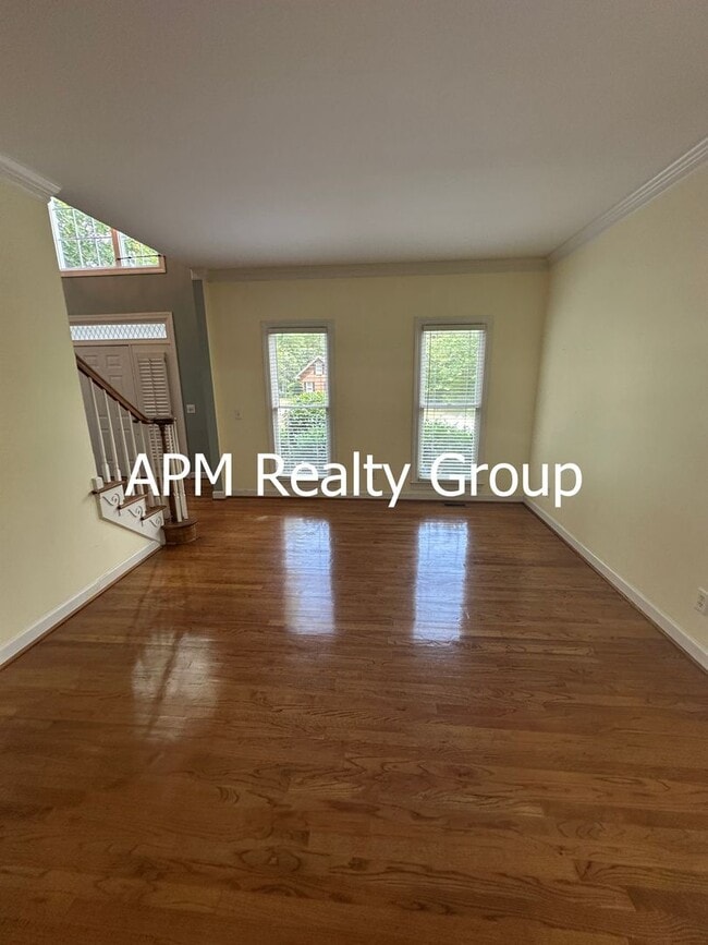 Building Photo - 109 Rolling Creek Cir