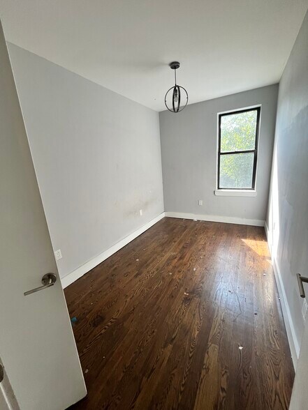 615 Bramhall Ave 1R - 618 Bramhall Ave