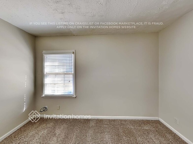 Building Photo - 5491 Four Winds Dr SW