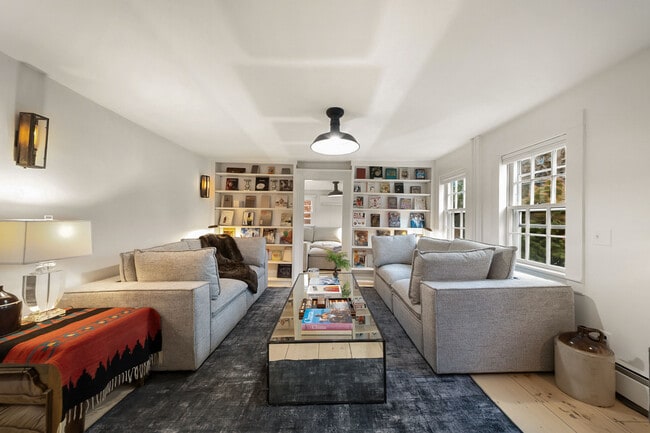 Building Photo - 45 Burying Hill Rd