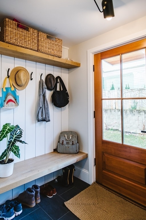 Building Photo - 10 Ware St