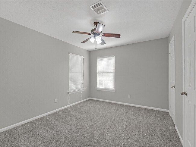 Building Photo - 4241 Mountain Peak Way