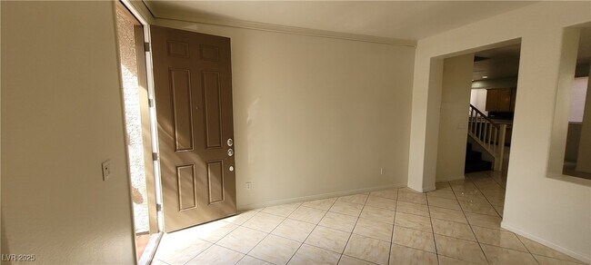 Building Photo - 8198 Rock Meadows Dr