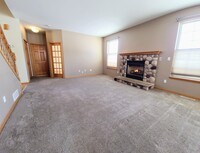 Building Photo - 1805 Deer Path