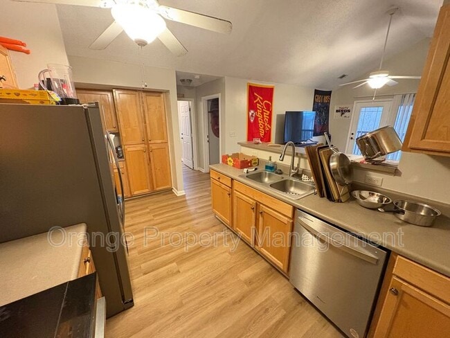 Building Photo - 1331 Harts Ridge Dr