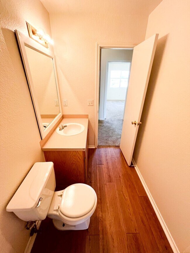 Building Photo - 4000 Doraine Ct