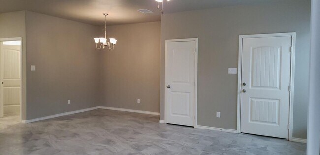 Building Photo - Luxury Duplex in Stonewood Estates