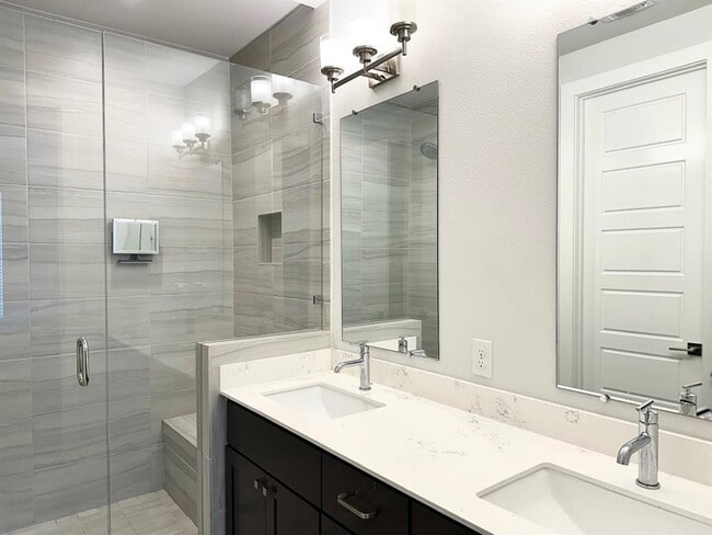 Building Photo - 4404 Authentic Dr