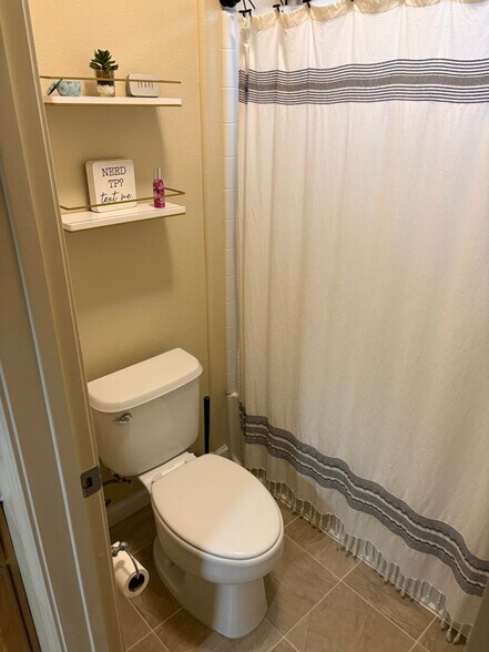 Building Photo - 1900 Danbrook Dr