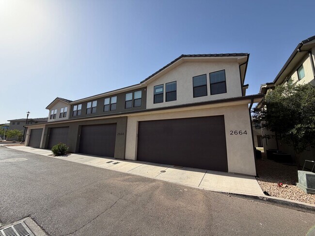 Building Photo - 2664 E Gray Birch Dr