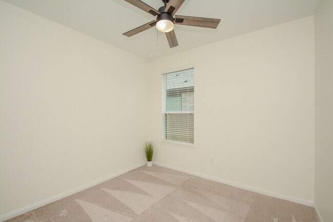 Building Photo - 18134 Sonresa Wy