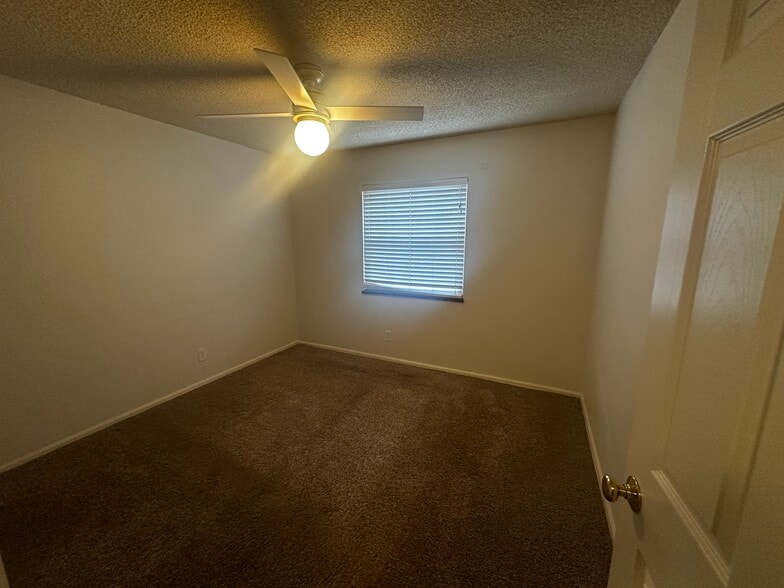 Building Photo - 3250 Oneal Cir