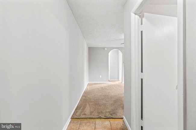 Building Photo - 9651 White Acre Rd