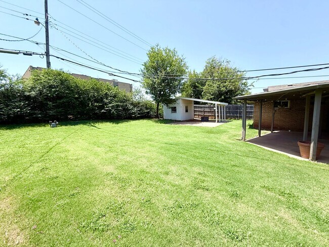 Building Photo - 3724 NW 64th St