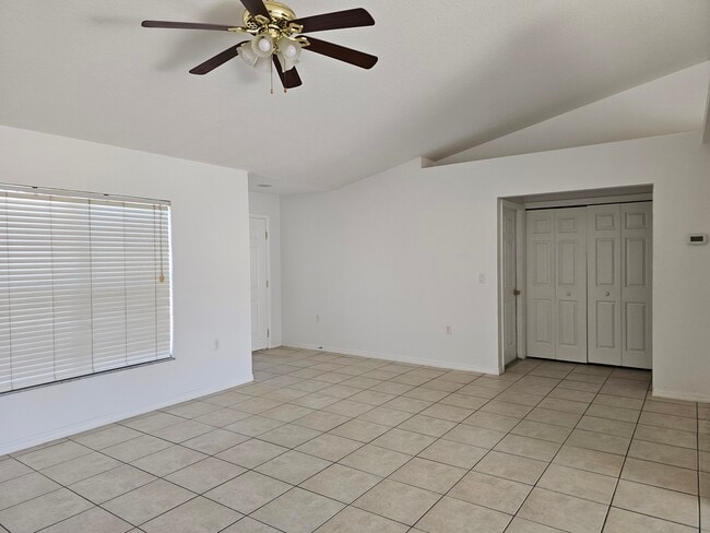 Building Photo - 15040 SE 94th Ct