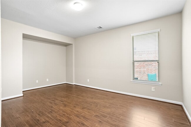Building Photo - 6530 Bayliss Valley Ln