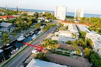Building Photo - 3208 Canal Dr