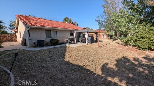 Building Photo - 1514 Essex Ln