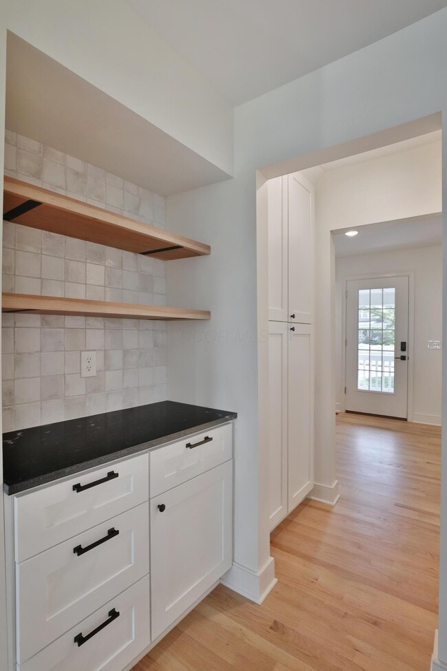 Building Photo - 125 S Knox St