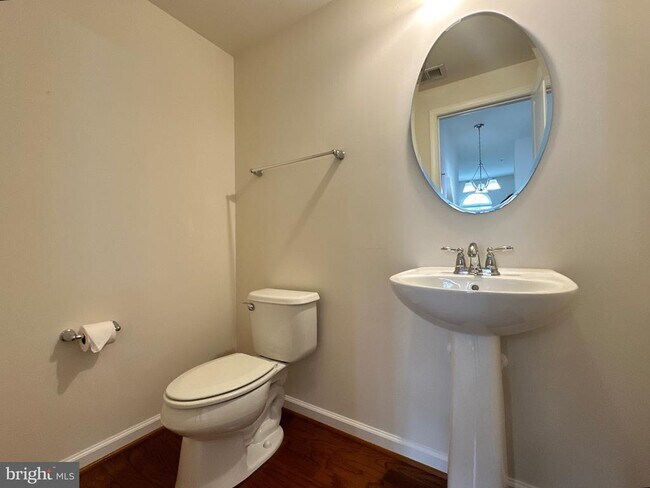 Building Photo - 7396 Brunson Cir