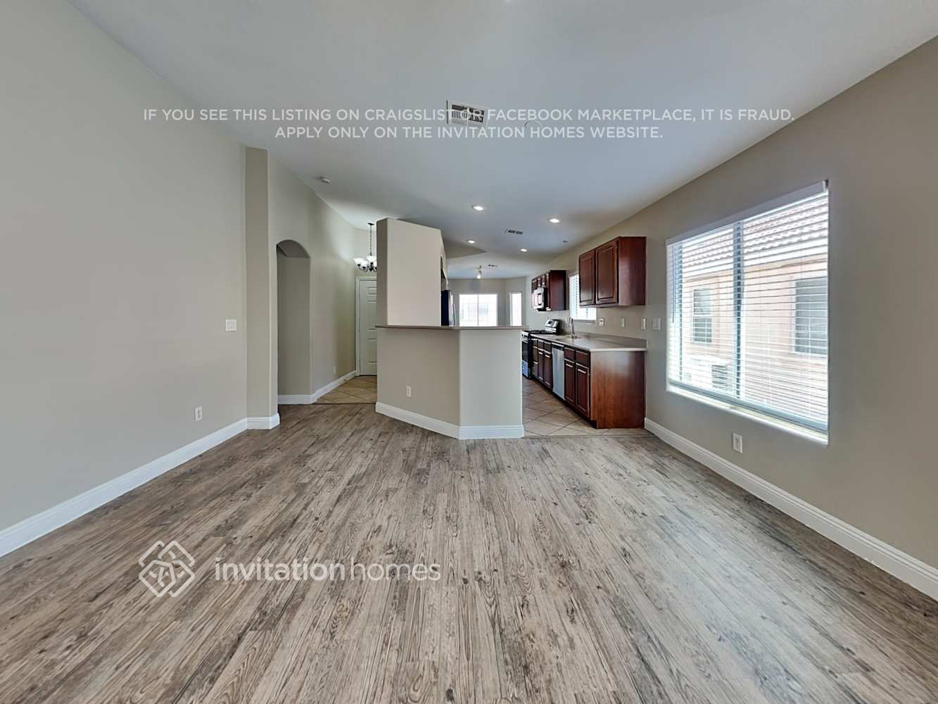 Building Photo - 2763 Bridleton Ave
