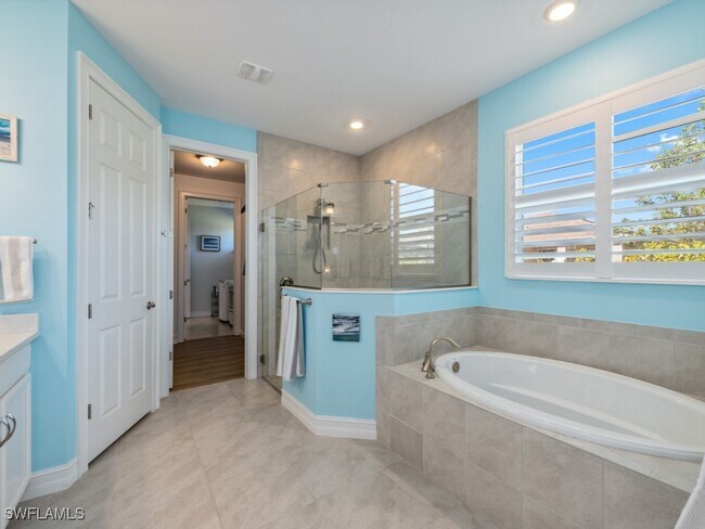 Building Photo - 28001 Longboat Key Run