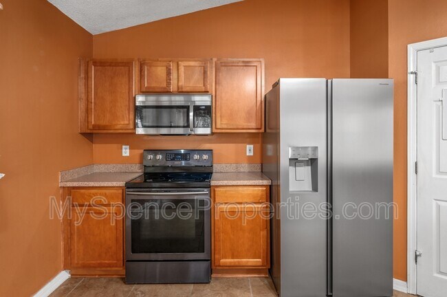 Building Photo - 3140 Border Creek Dr