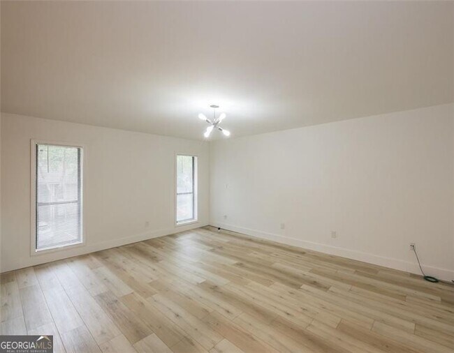 Building Photo - 200 River Mill Cir
