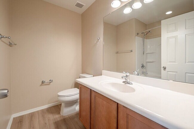Building Photo - 26197 W Potter Dr
