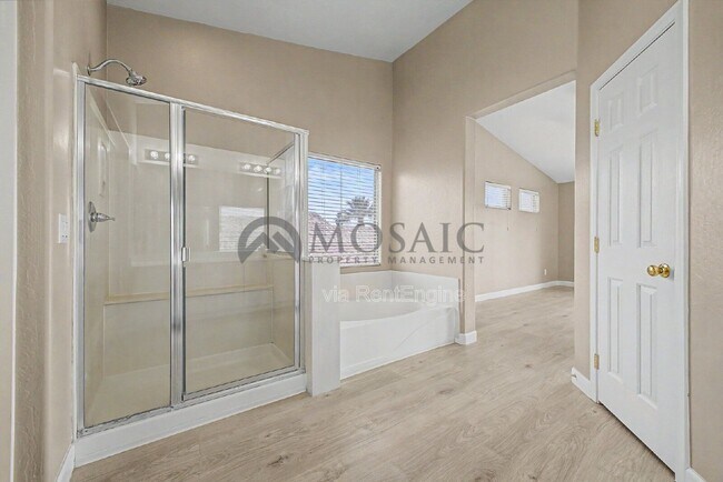 Building Photo - 3356 E Mayberry Ave