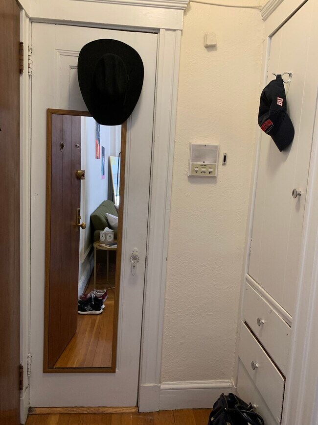 Building Photo - 2001 Commonwealth Ave