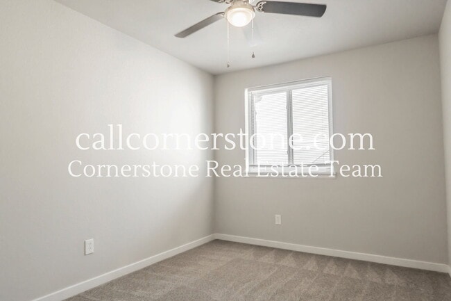 Building Photo - 4877 Bluestem Dr