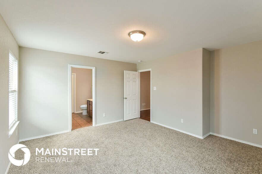 Building Photo - 2327 Cats Paw View