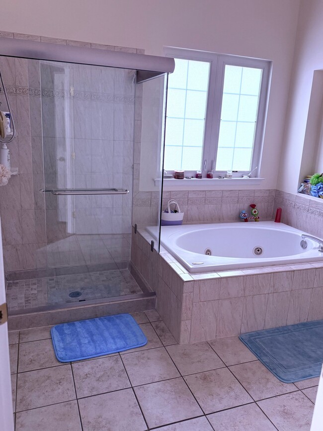 Building Photo - 43399 Malin Ct