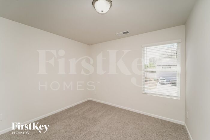 Building Photo - 6310 Mosley Glen Dr