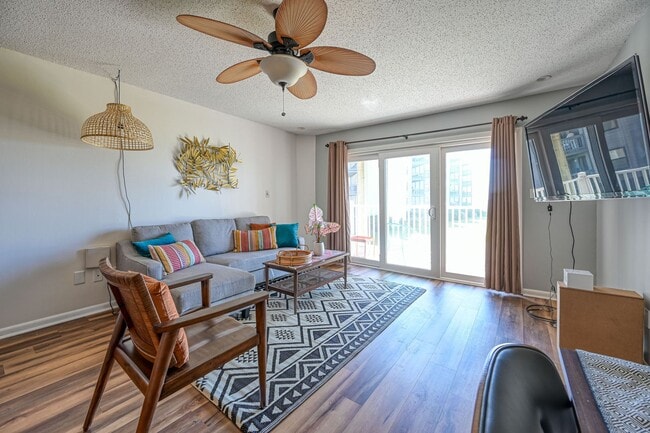 Building Photo - FURNISHED OFF-SEASON OCEANFRONT MONTHLY RENTAL