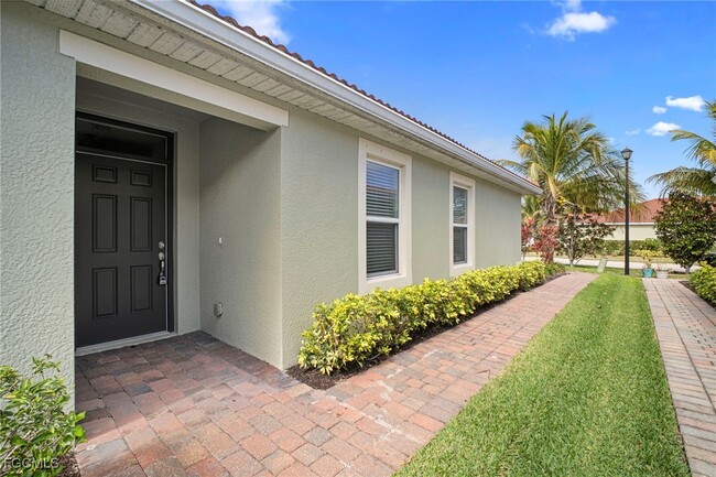 Building Photo - 4290 Dutchess Park Rd