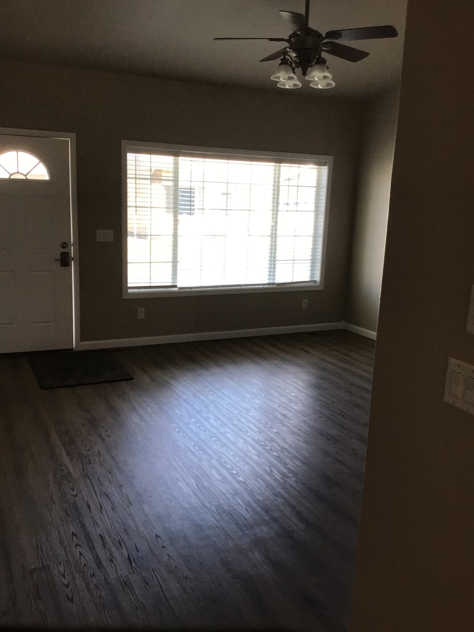 Building Photo - 3134 New Hope Dr