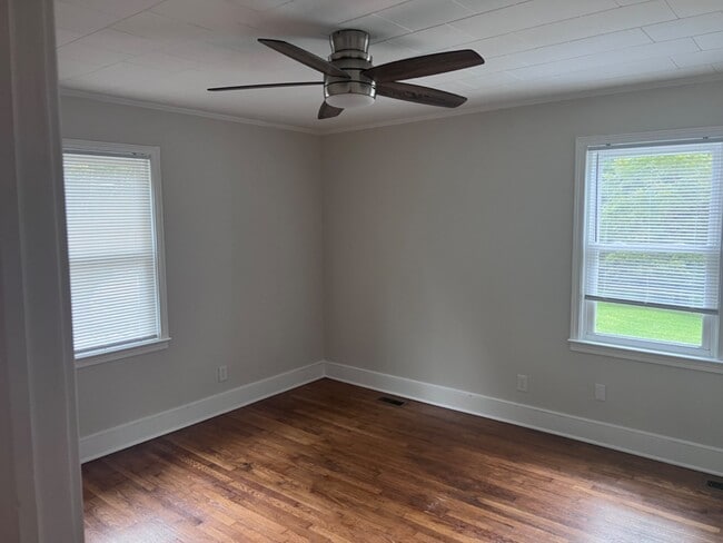 Building Photo - 486 Hope St