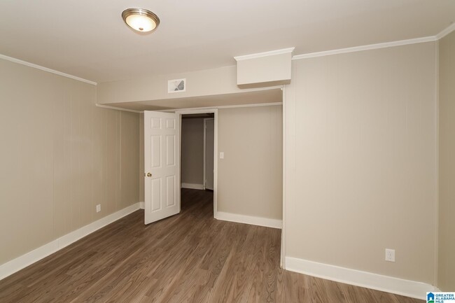 Building Photo - 2421 Etowah St