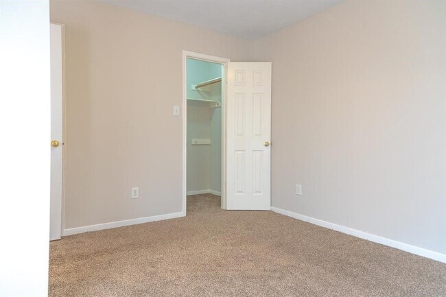 Building Photo - 15411 Seminole Canyon Dr