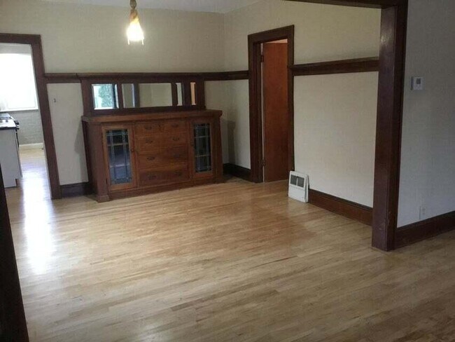 Building Photo - 6111 W St Paul Ave