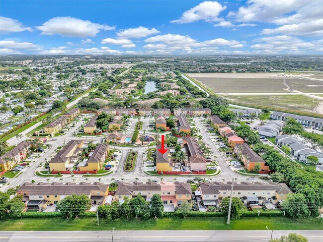 Building Photo - 640 SE 1st St