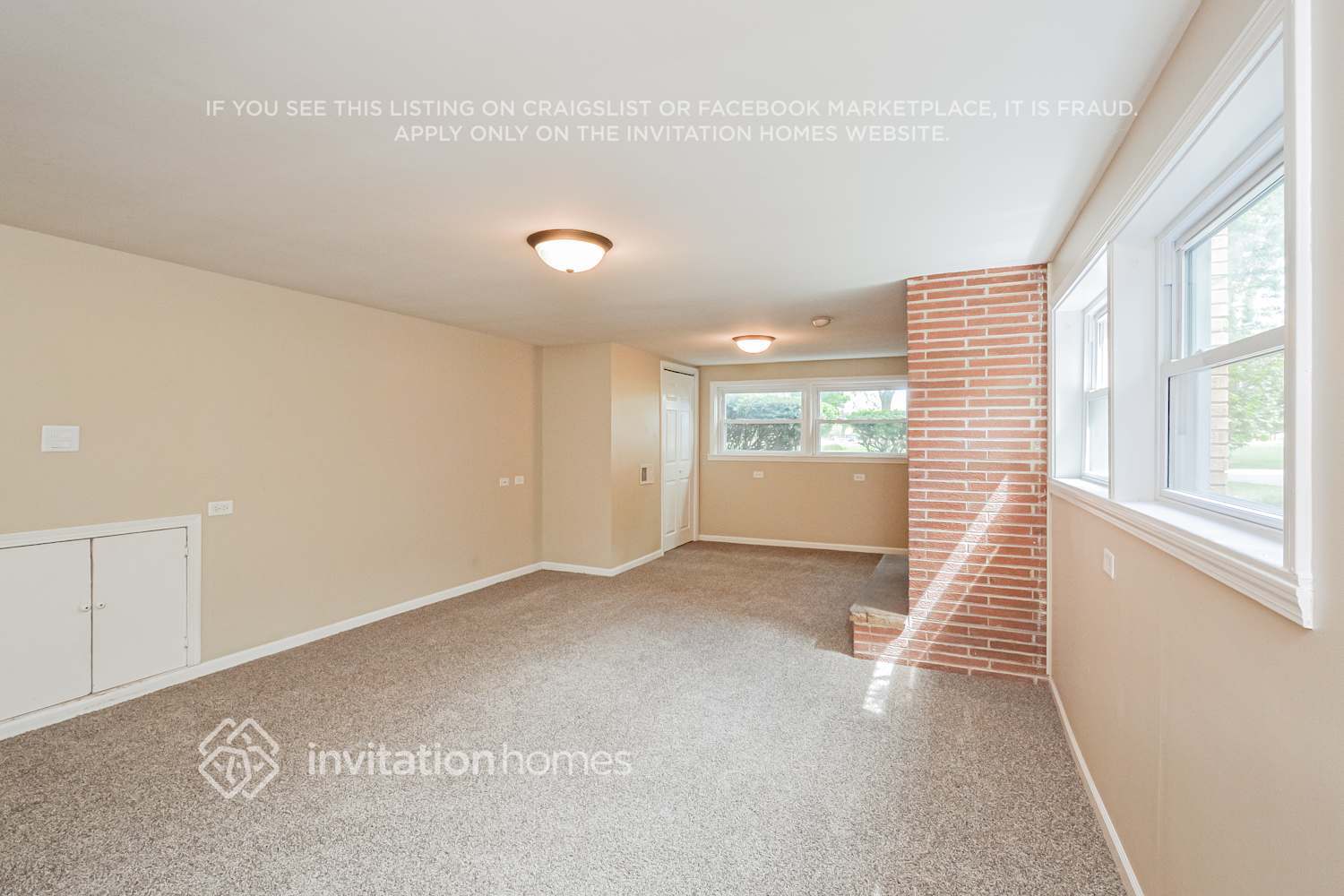 Building Photo - 418 S Kennicott Ave