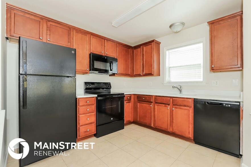 Building Photo - 3376 Tinley Park Dr