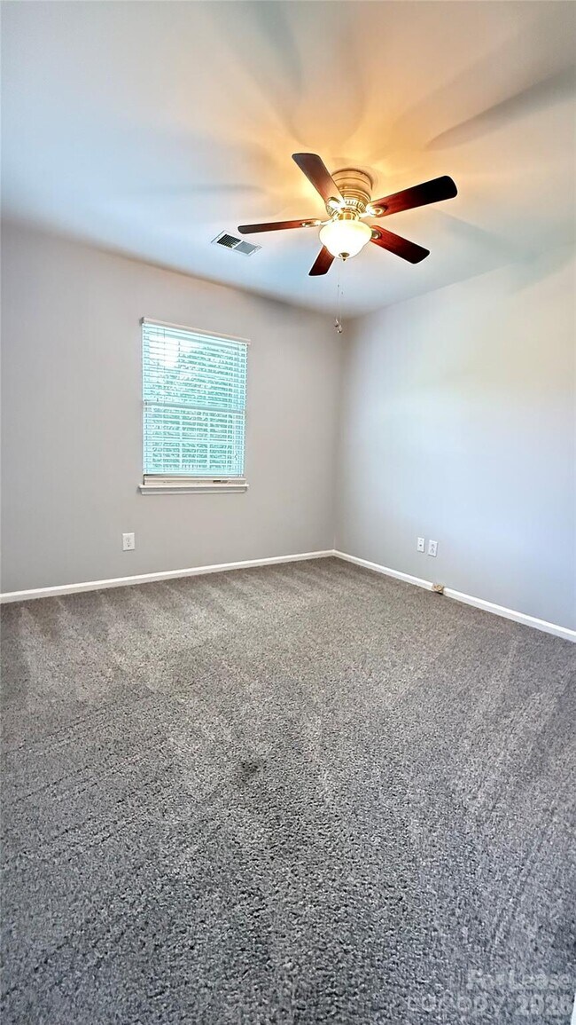 Building Photo - 9128 Twilight Hill Ct